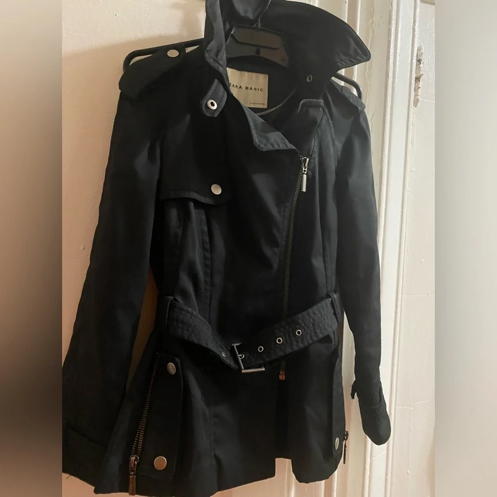 Black trench style jacket- zara basics- - Picture 2 of 5
